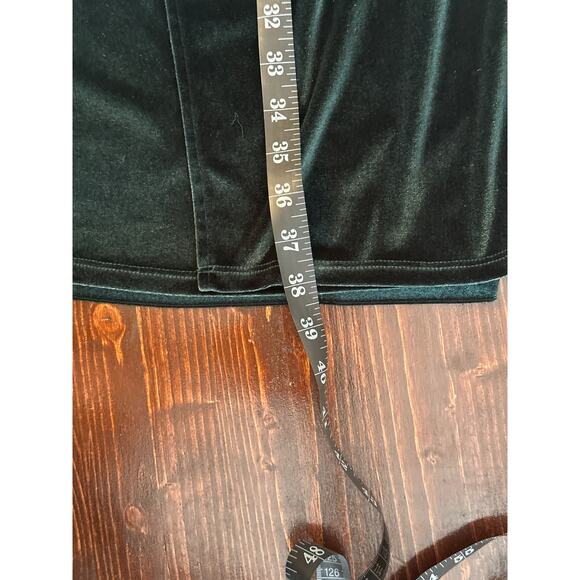 LULUS Dress M Velvet Kelly Green Faux Wrap Holiday Cocktail Fairy Goth - Picture 10 of 12